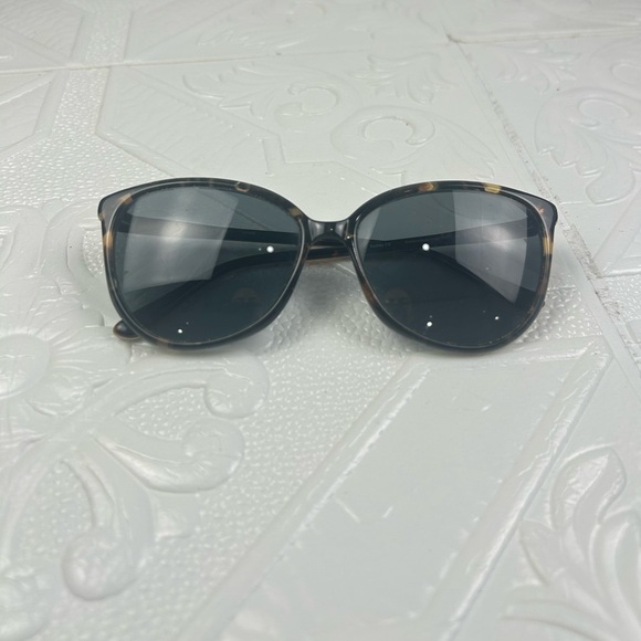 Vera Bradley Oversized Tortoise Shell Sunglasses Womens Brown Gradient Lens main image 8